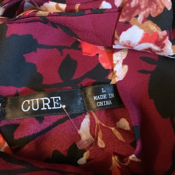 CURE blouse - Picture 7 of 7
